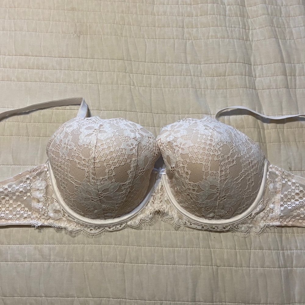 White lace bra
